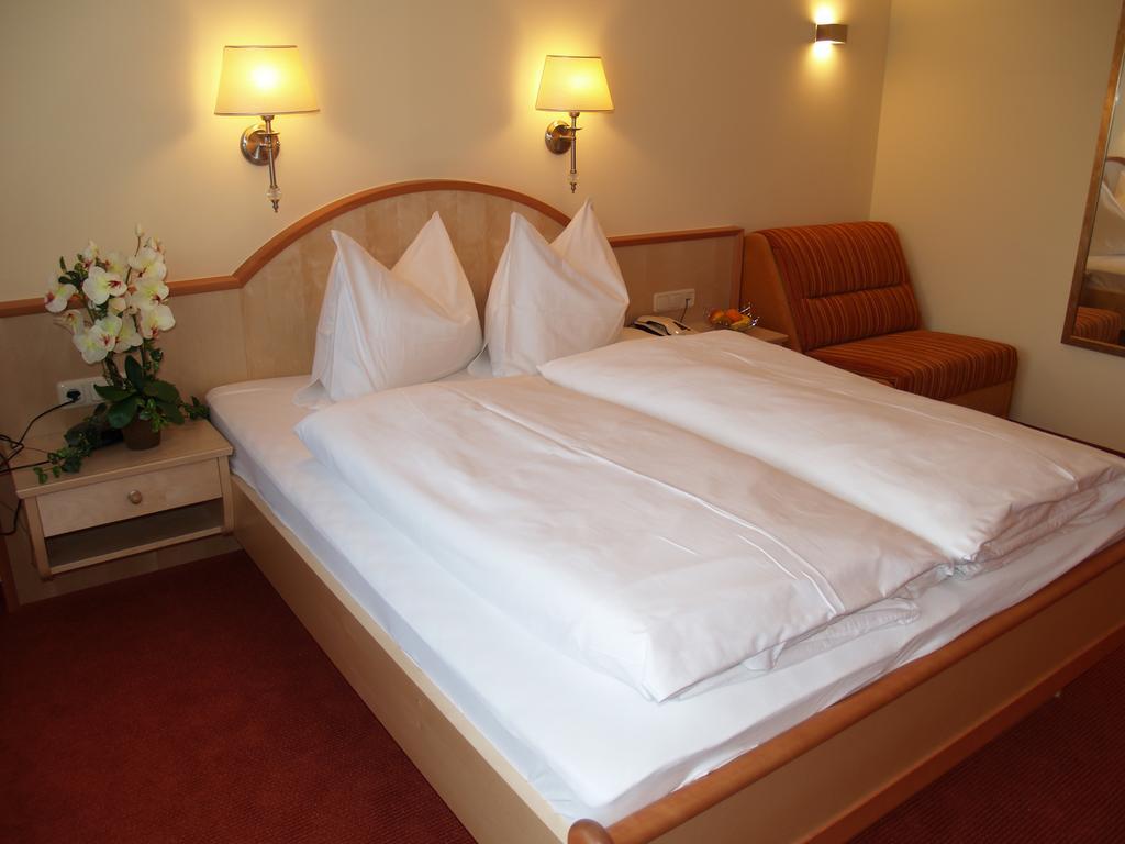Tirolerhof Hotel Lermoos Room photo