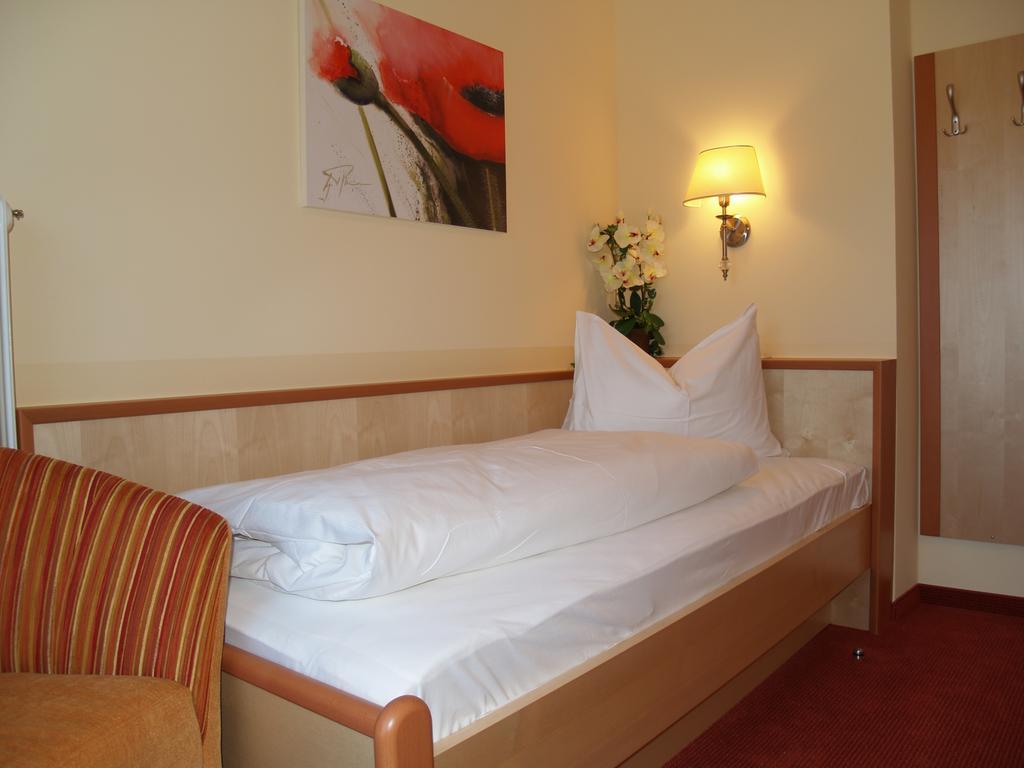 Tirolerhof Hotel Lermoos Room photo